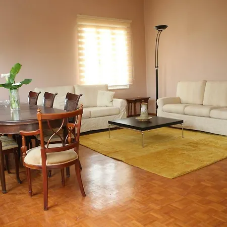 Spacious Townhouse Close To Chania Center Daire