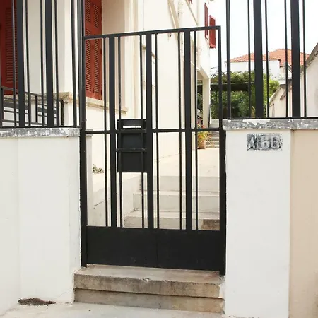 Spacious Townhouse Close To Chania Center Διαμέρισμα